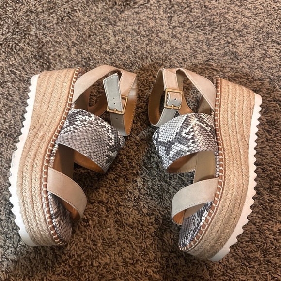 Soda Shoes - Buckle Soda Snakeskin Wedges